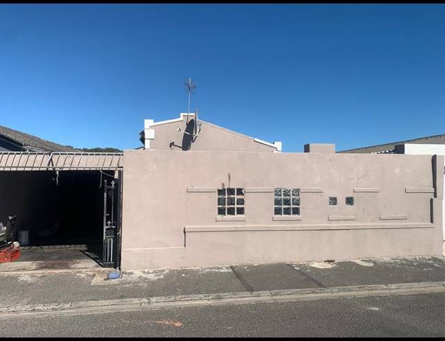 3 BEDROOM HOUSE FOR SALE IN WOODLANDS